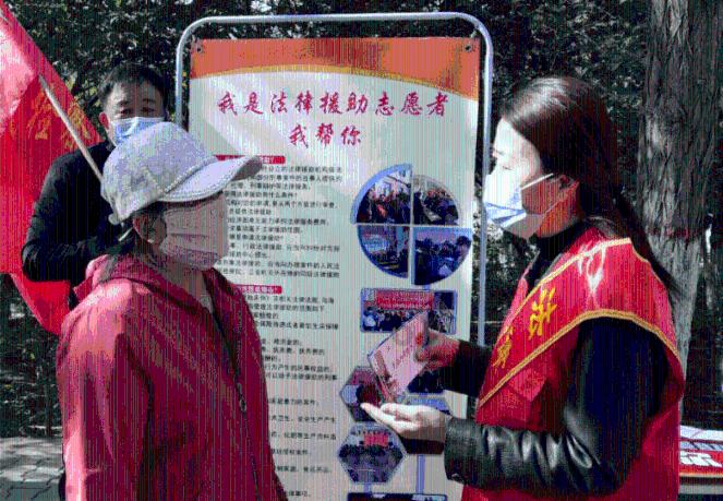 刘表有3员大将,曹孙刘各抢一个,刘抢的最厉害,孔明也忌惮三分